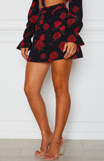 Be The One Skirt Russian Rose Black