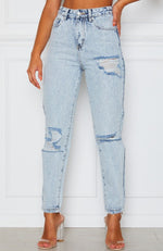 Moving On Boyfriend Jeans Washed Blue Denim