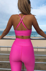 Nora Sports Bra Fuchsia