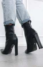 Legacy Logo Boots Black