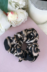 Coco Scrunchie Leopard